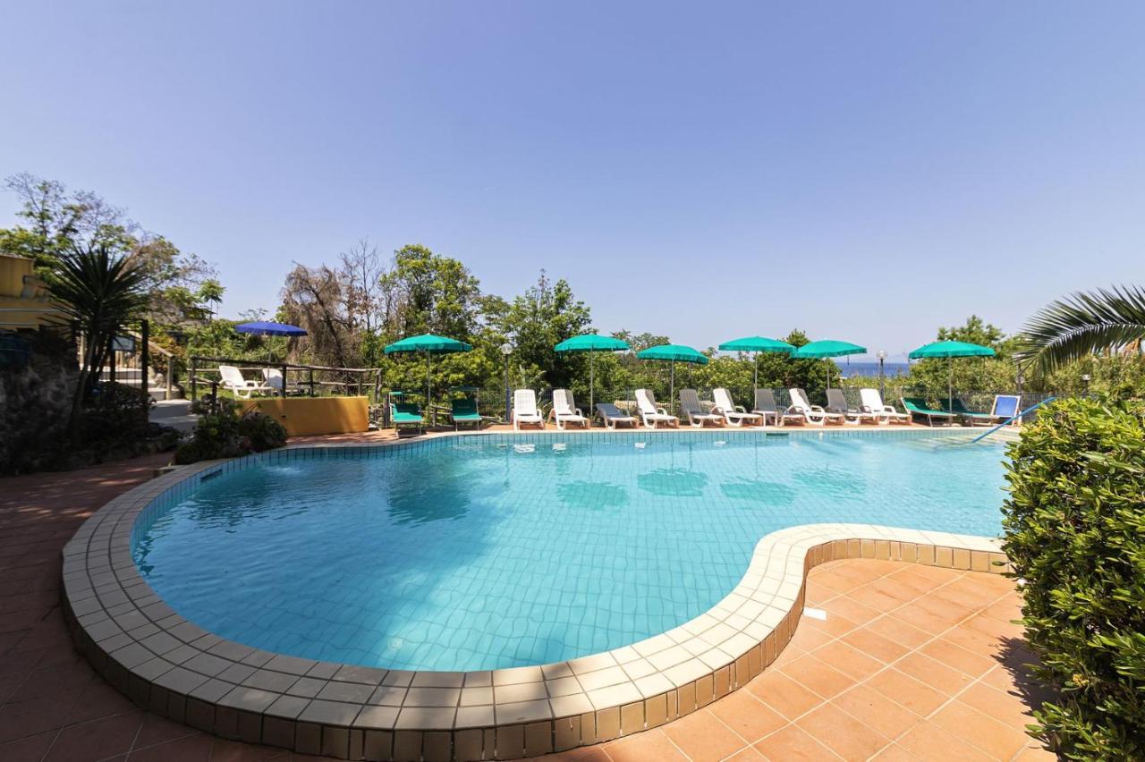 Bristol Hotel Lacco Ameno  Exterior photo